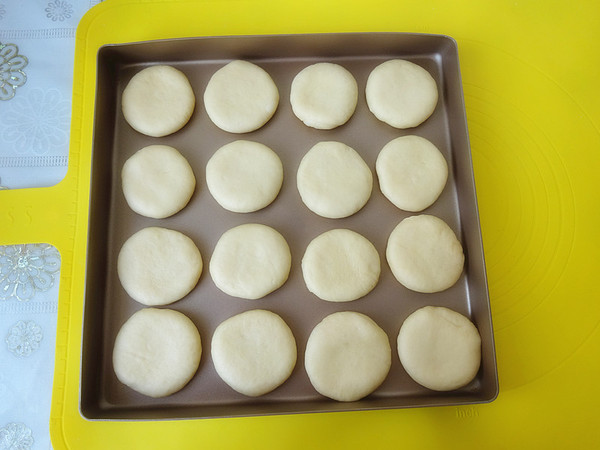 香甜營養(yǎng)又頂飽,老少皆宜的牛奶雞蛋餅的做法-奶香味烤菜譜-易網(wǎng)健康養(yǎng)生網(wǎng) 香甜營養(yǎng)又頂飽,老少皆宜的牛奶雞蛋餅的做法-奶香味烤菜譜