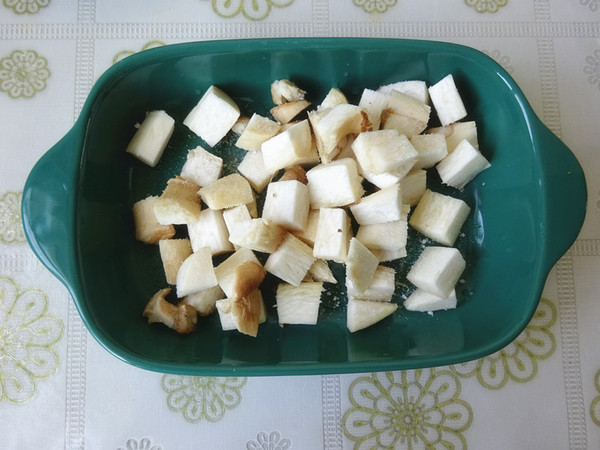 細(xì)腰減肉,越吃越瘦的蒸杏鮑菇的做法-咸鮮味蒸菜譜-易網(wǎng)<a href=http://www.jsjjzhkt.cn/ target=_blank class=infotextkey>健康養(yǎng)生</a>網(wǎng) 細(xì)腰減肉,越吃越瘦的蒸杏鮑菇的做法-咸鮮味蒸菜譜