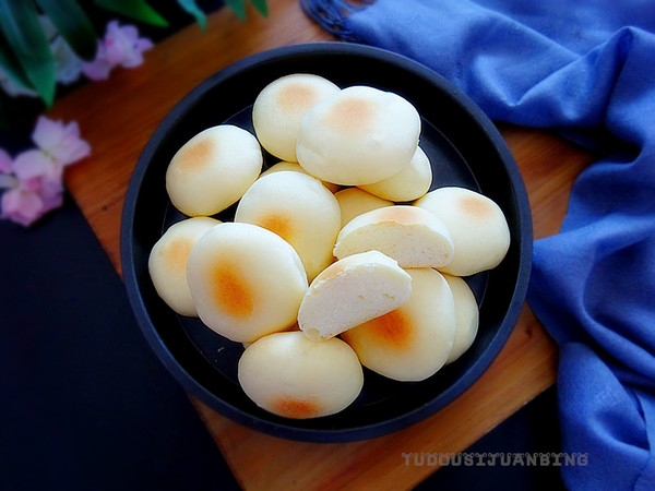 香甜營養(yǎng)又頂飽,老少皆宜的牛奶雞蛋餅的做法-奶香味烤菜譜-易網(wǎng)健康養(yǎng)生網(wǎng) 香甜營養(yǎng)又頂飽,老少皆宜的牛奶雞蛋餅的做法-奶香味烤菜譜