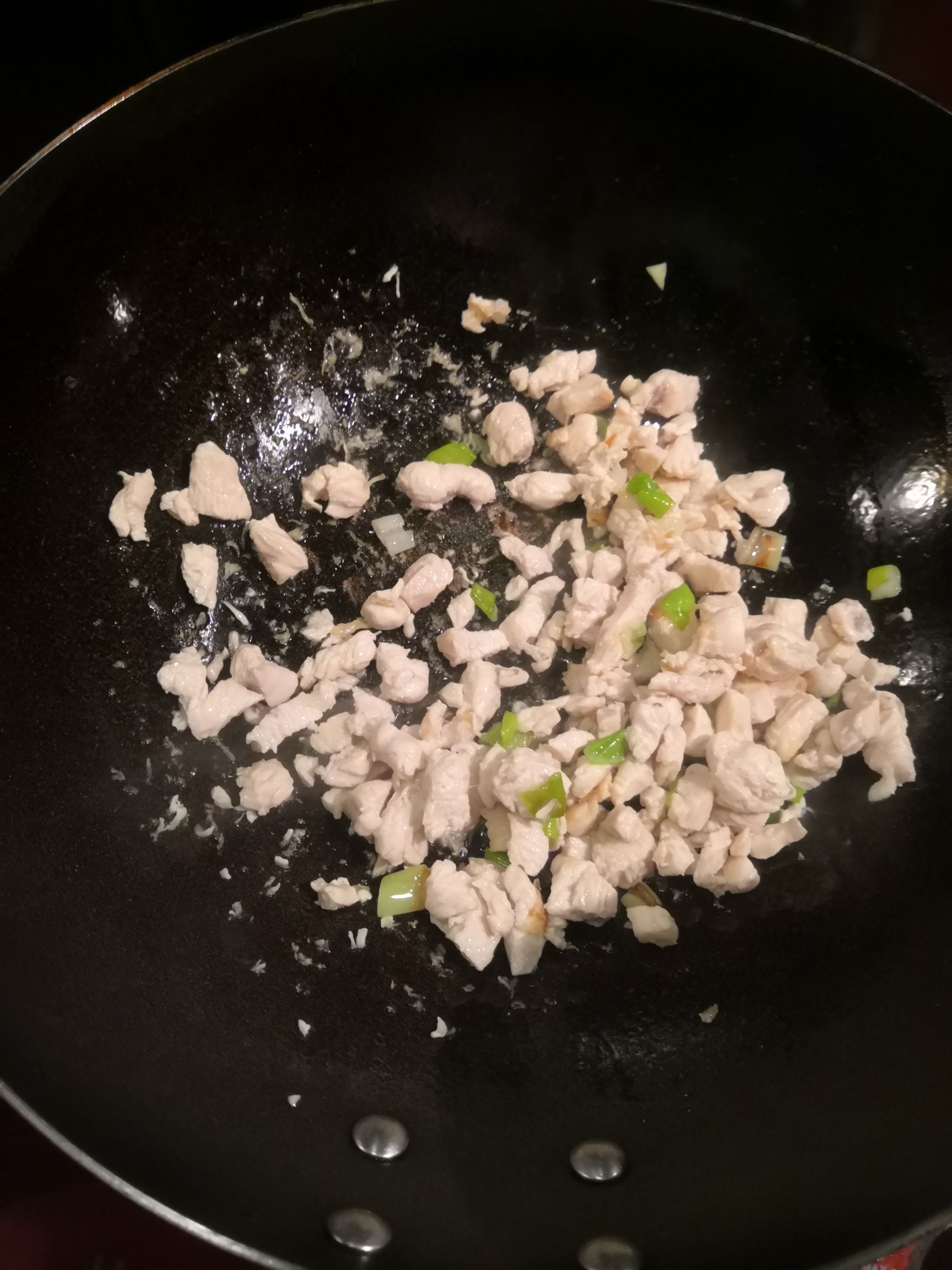 好吃的咖喱雞丁醬的做法-咖喱味煮菜譜-易網(wǎng)健康養(yǎng)生網(wǎng) 好吃的咖喱雞丁醬的做法-咖喱味煮菜譜