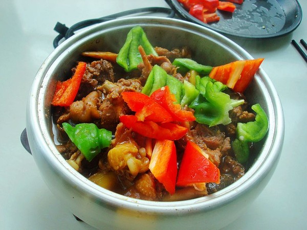 黃燜雞的做法-醬香味燒菜譜