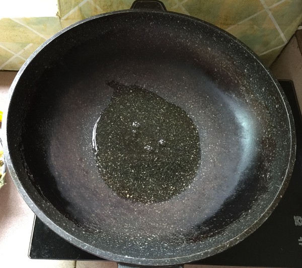 老干媽蒸黃骨魚的做法-香辣味蒸菜譜-易網(wǎng)健康養(yǎng)生網(wǎng) 老干媽蒸黃骨魚的做法-香辣味蒸菜譜