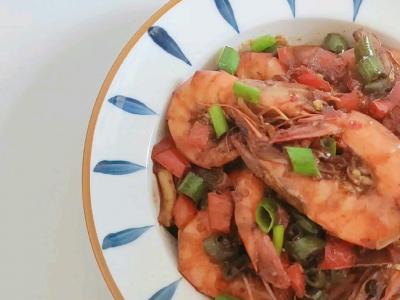 超好吃家常菜，香辣蝦美食菜譜的做法-香辣味炒菜譜