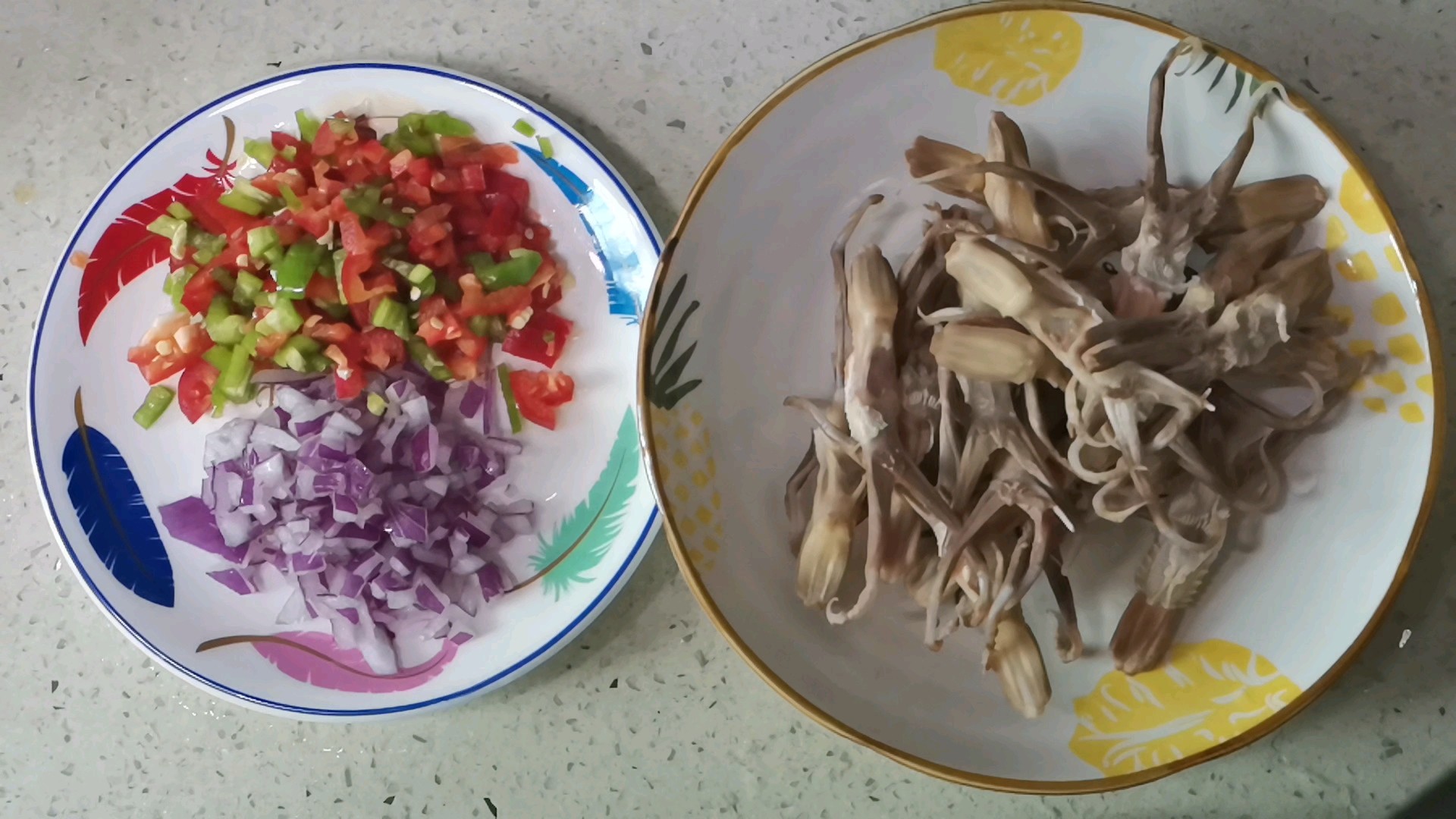 椒鹽鴨舌的做法-椒麻味炒菜譜-易網(wǎng)健康養(yǎng)生網(wǎng) 椒鹽鴨舌的做法-椒麻味炒菜譜