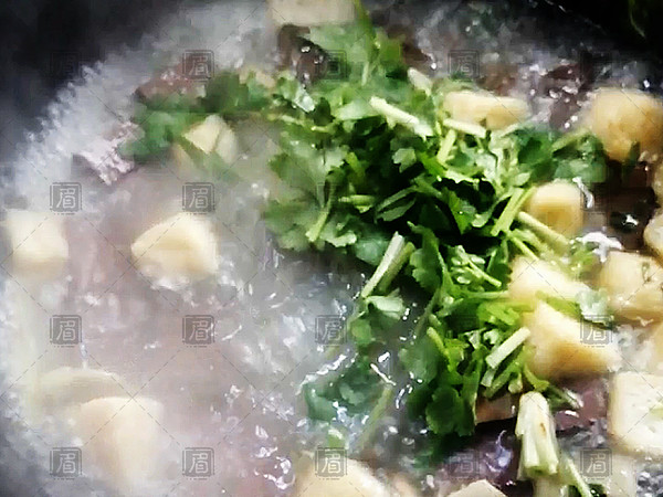 鴨血粉絲湯的做法-咸鮮味煮菜譜-易網健康養生網 鴨血粉絲湯的做法-咸鮮味煮菜譜