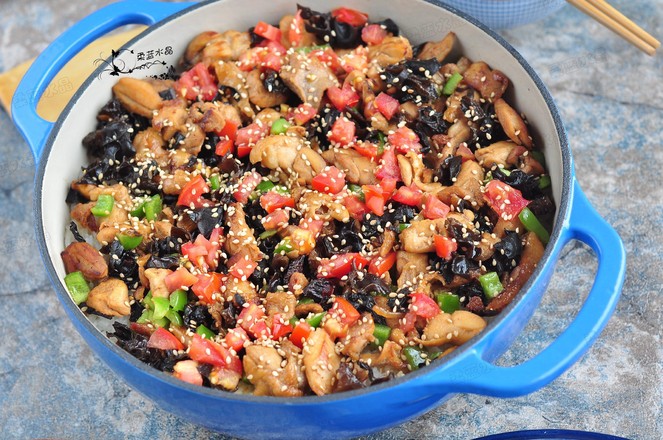 #冬至大如年#日式雞肉飯的做法-家常味燜菜譜-易網(wǎng)健康養(yǎng)生網(wǎng) #冬至大如年#日式雞肉飯的做法-家常味燜菜譜