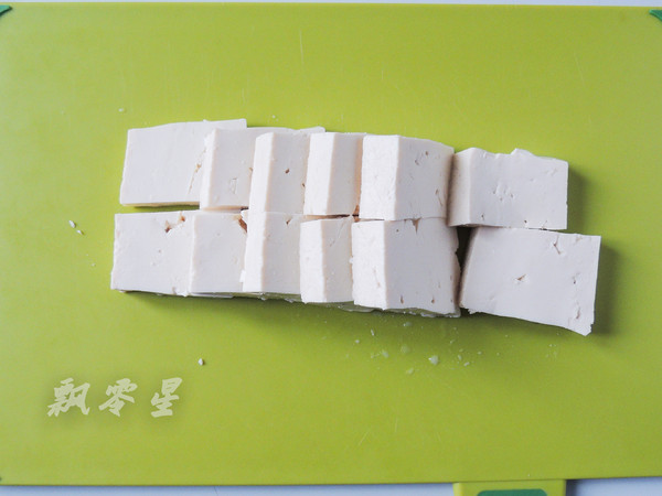 蒜香脆皮豆腐的做法-家常味煎菜譜-易網健康養生網 蒜香脆皮豆腐的做法-家常味煎菜譜