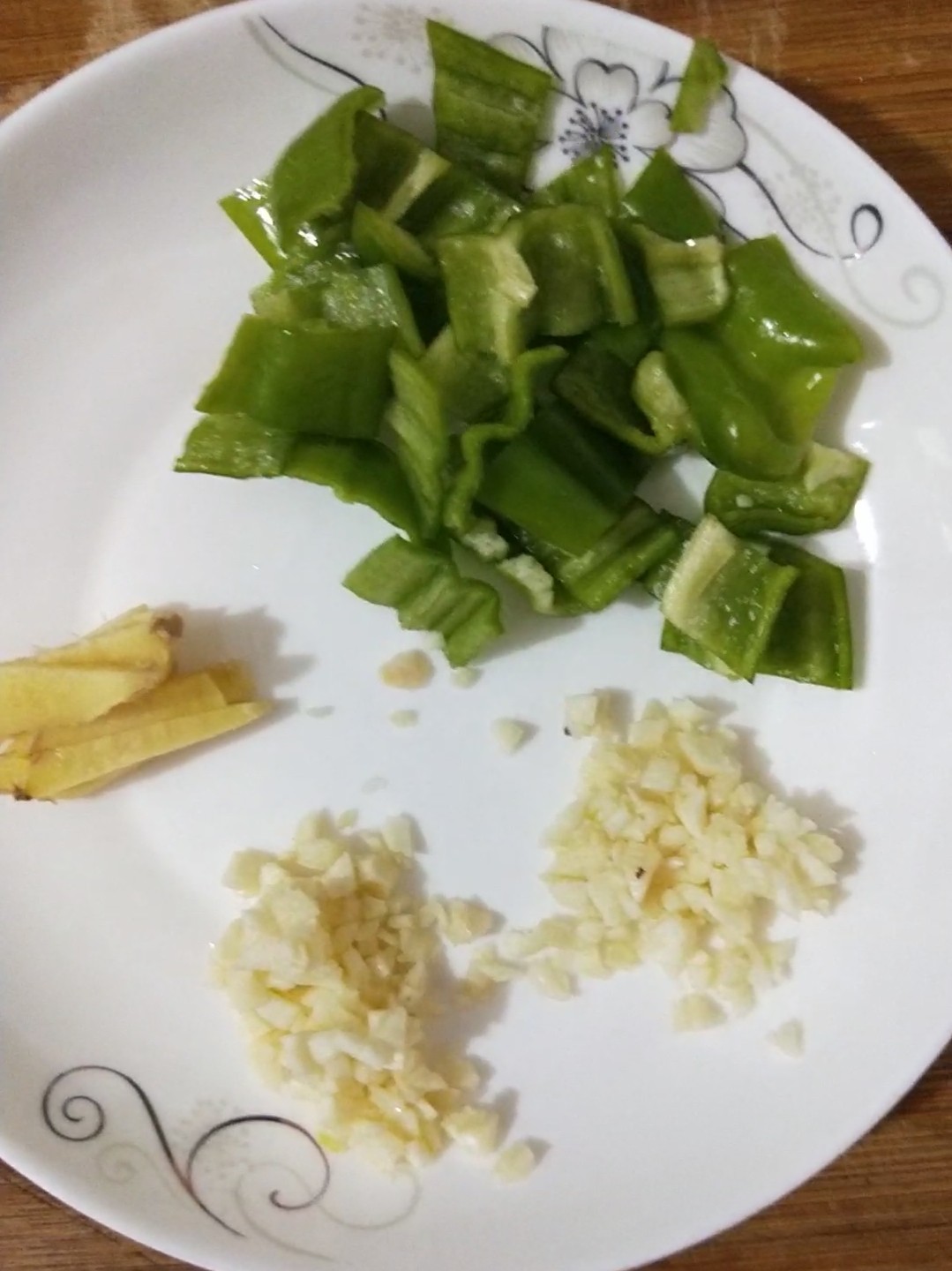 紅燒素茄子的做法-家常味炒菜譜-易網健康養生網 紅燒素茄子的做法-家常味炒菜譜