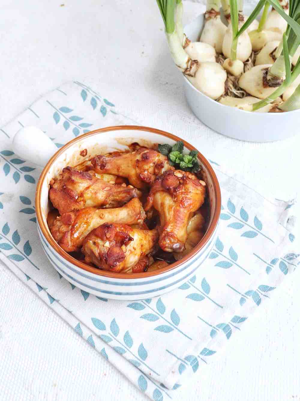 雜蔬烤雞腿的做法-家常味烘焙菜譜-易網健康養生網 雜蔬烤雞腿的做法-家常味烘焙菜譜