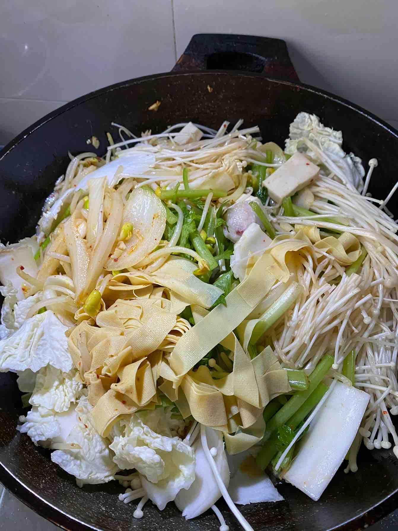 江湖烤魚的做法-香辣味烤菜譜-易網健康養生網 江湖烤魚的做法-香辣味烤菜譜