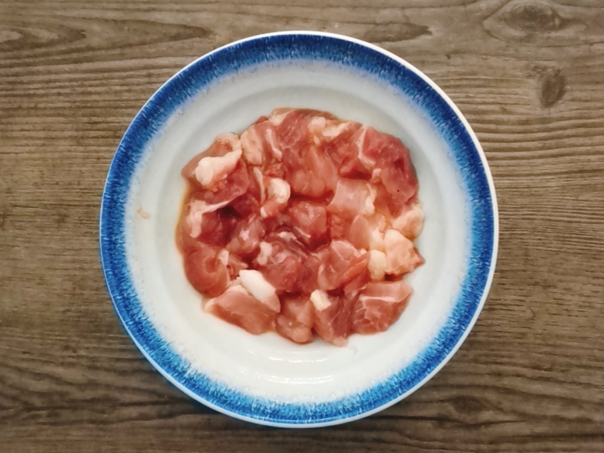 酸甜可口的菠蘿咕咾肉，全家都愛吃的做法-酸甜味炒菜譜