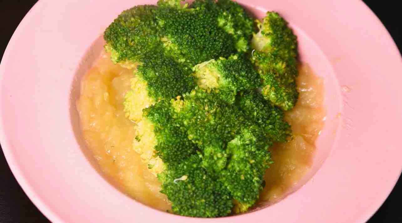 圣誕樹西藍花沙拉的做法-家常味煮菜譜-易網健康養生網 圣誕樹西藍花沙拉的做法-家常味煮菜譜