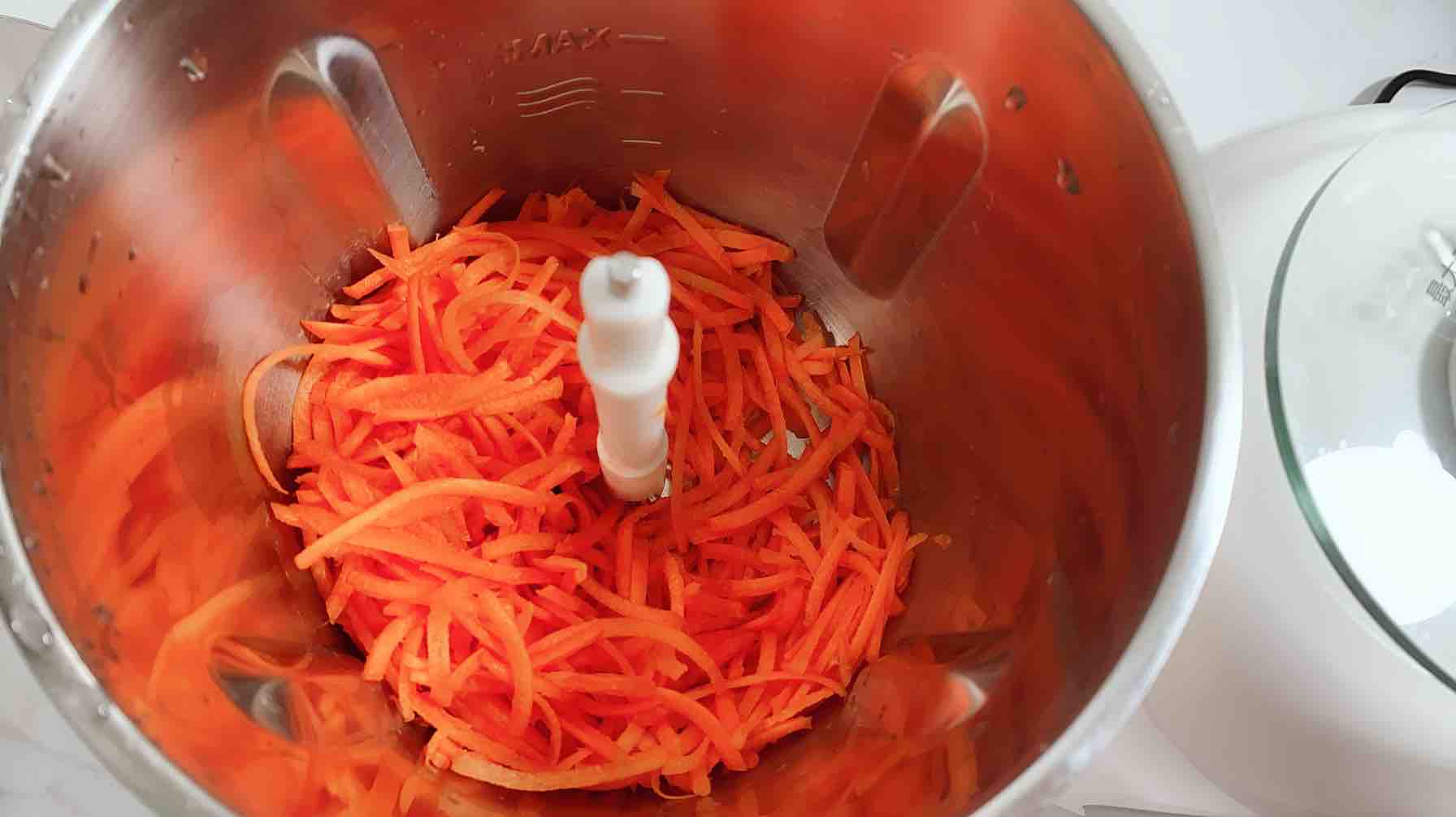 清炒胡蘿卜絲、簡單美味快手家常菜的做法-家常味炒菜譜-易網(wǎng)<a href=http://www.jsjjzhkt.cn/ target=_blank class=infotextkey>健康養(yǎng)生</a>網(wǎng) 清炒胡蘿卜絲、簡單美味快手家常菜的做法-家常味炒菜譜