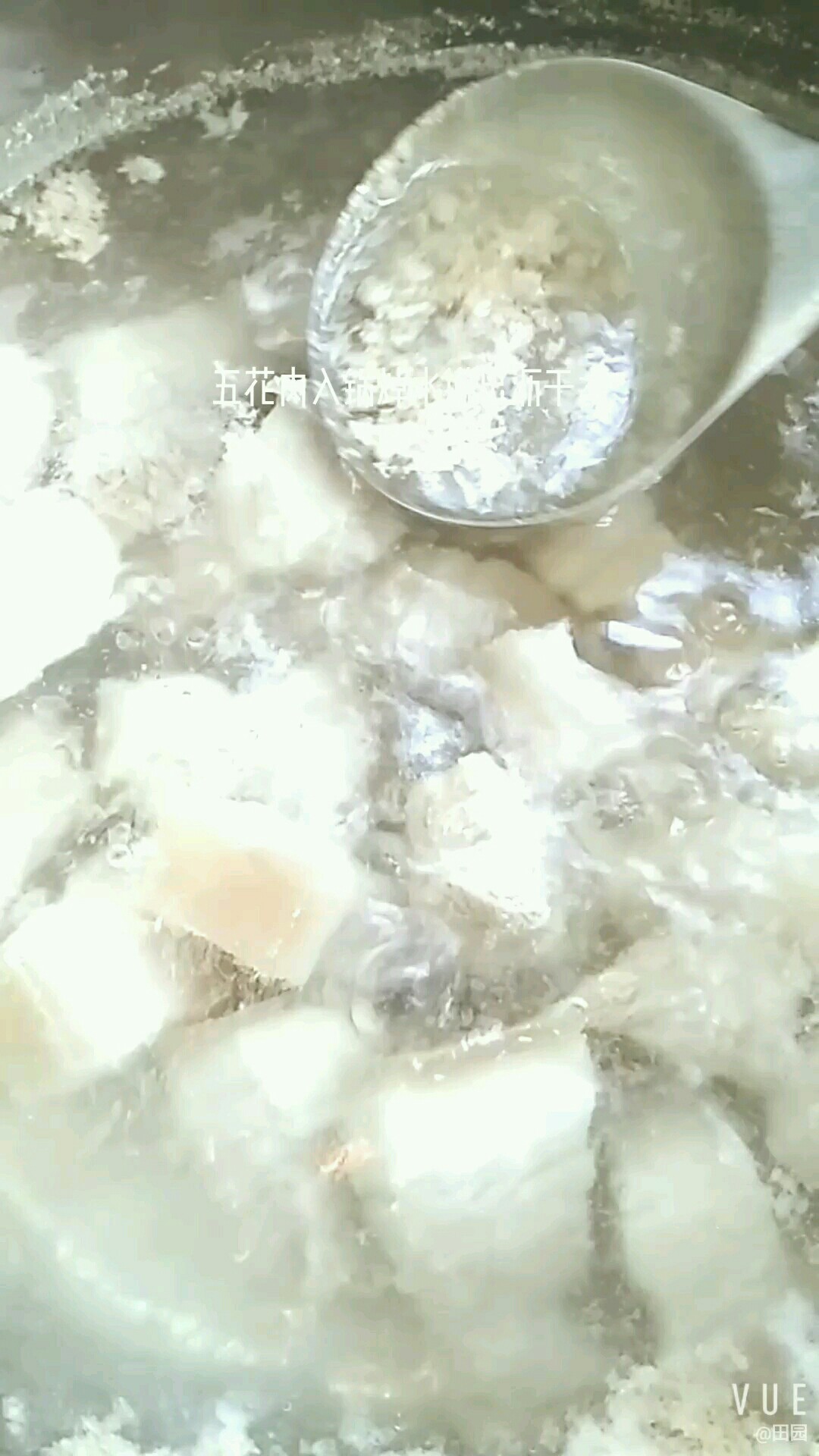 五花肉配海帶 完美的做法-咸鮮味燒菜譜-易網(wǎng)健康養(yǎng)生網(wǎng) 五花肉配海帶 完美的做法-咸鮮味燒菜譜