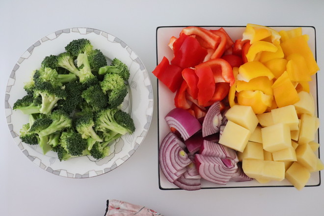 五彩斑斕 脆皮烤雞的做法-其它口味烤菜譜-易網健康養生網 五彩斑斕 脆皮烤雞的做法-其它口味烤菜譜