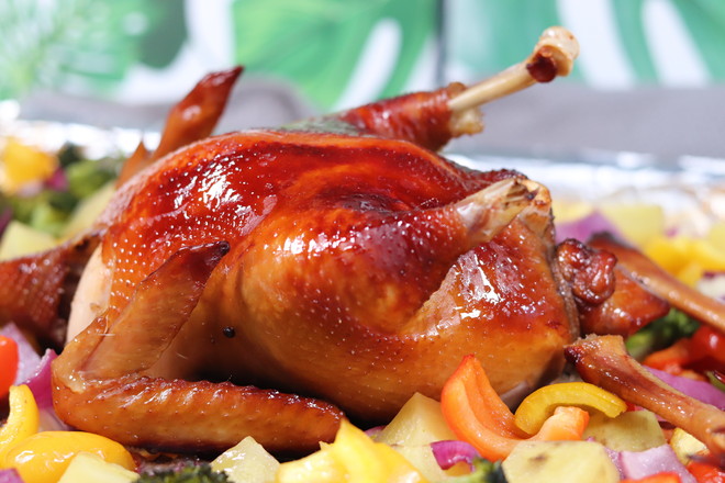 五彩斑斕 脆皮烤雞的做法-其它口味烤菜譜-易網健康養生網 五彩斑斕 脆皮烤雞的做法-其它口味烤菜譜