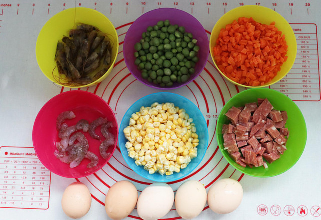 時蔬蝦仁烘蛋的做法-咸鮮味烤菜譜