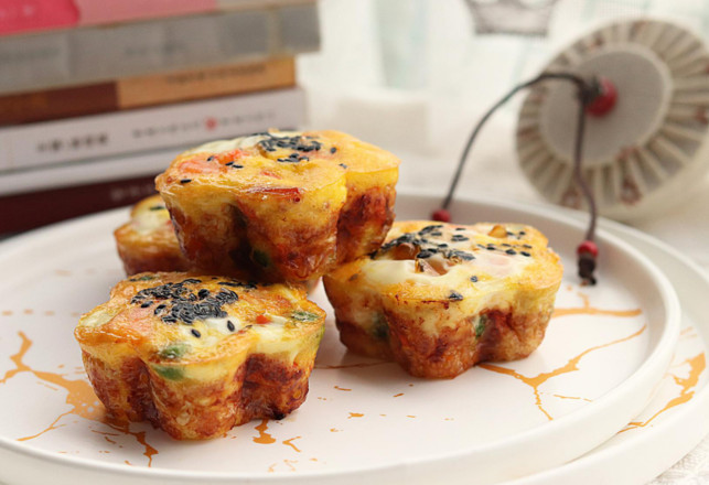 時蔬蝦仁烘蛋的做法-咸鮮味烤菜譜