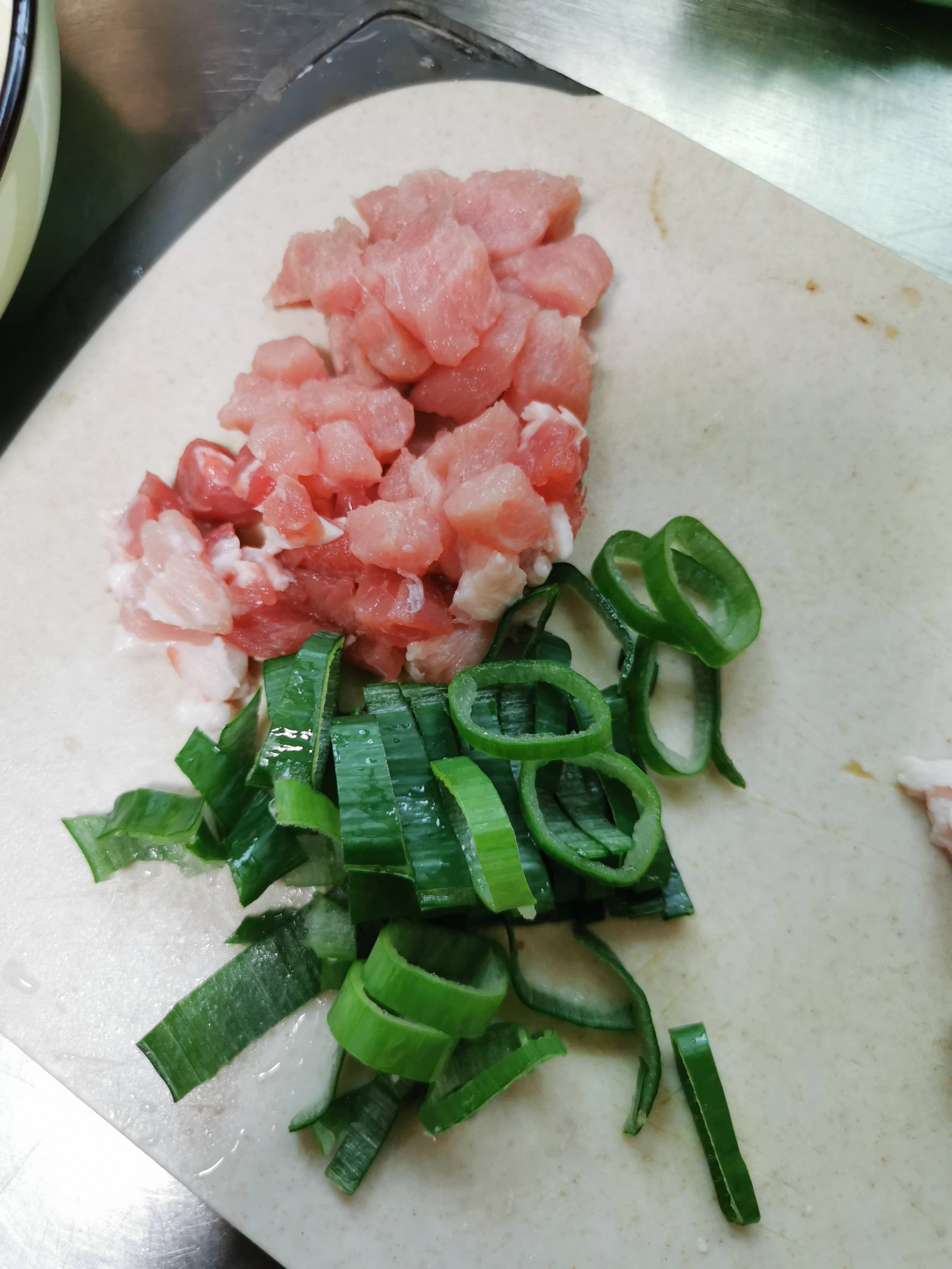 肉丁豆腐的做法-家常味燉菜譜