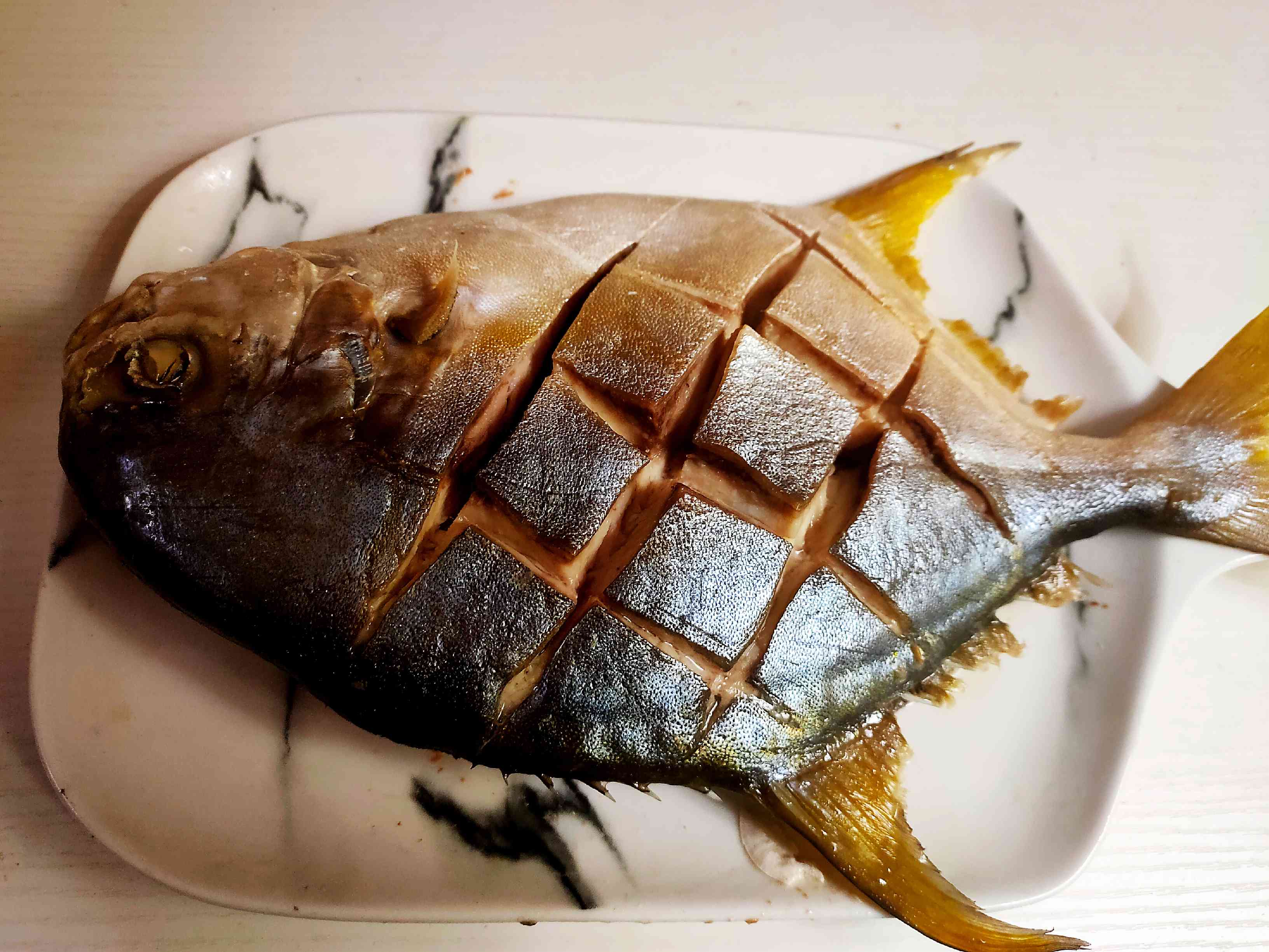 清蒸金鯧魚的做法-家常味蒸菜譜