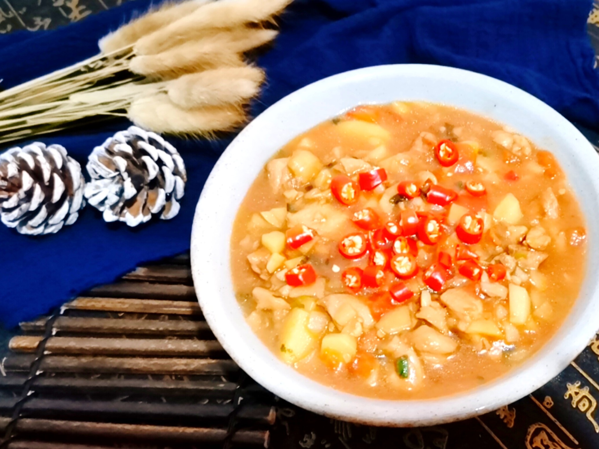 這菜看著平平無奇，吃了就停不下來的做法-咸鮮味燜菜譜