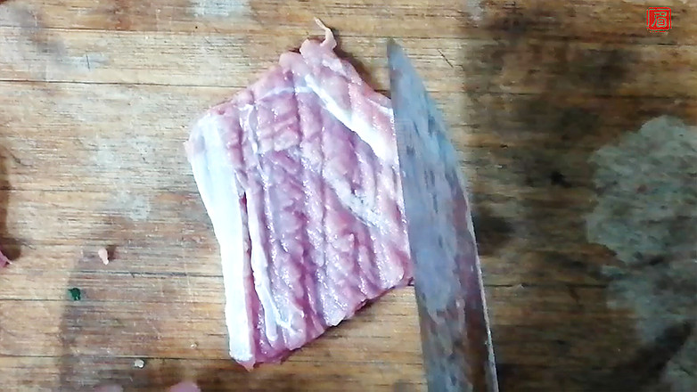 上海經(jīng)典小吃豬排年糕的做法-酸甜味炸菜譜-易網(wǎng)健康養(yǎng)生網(wǎng) 上海經(jīng)典小吃豬排年糕的做法-酸甜味炸菜譜