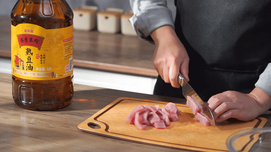 溜肉段的做法-家常味炸菜譜-易網(wǎng)健康養(yǎng)生網(wǎng) 溜肉段的做法-家常味炸菜譜