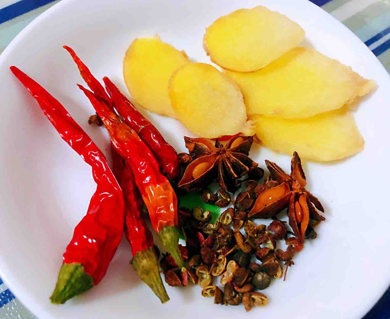 醬黃豆的做法-咸鮮味煮菜譜-易網健康養生網 醬黃豆的做法-咸鮮味煮菜譜