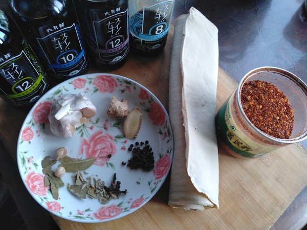 冷吃千張的做法-香辣味煎菜譜-易網<a href=http://www.jsjjzhkt.cn/ target=_blank class=infotextkey>健康養生</a>網 冷吃千張的做法-香辣味煎菜譜