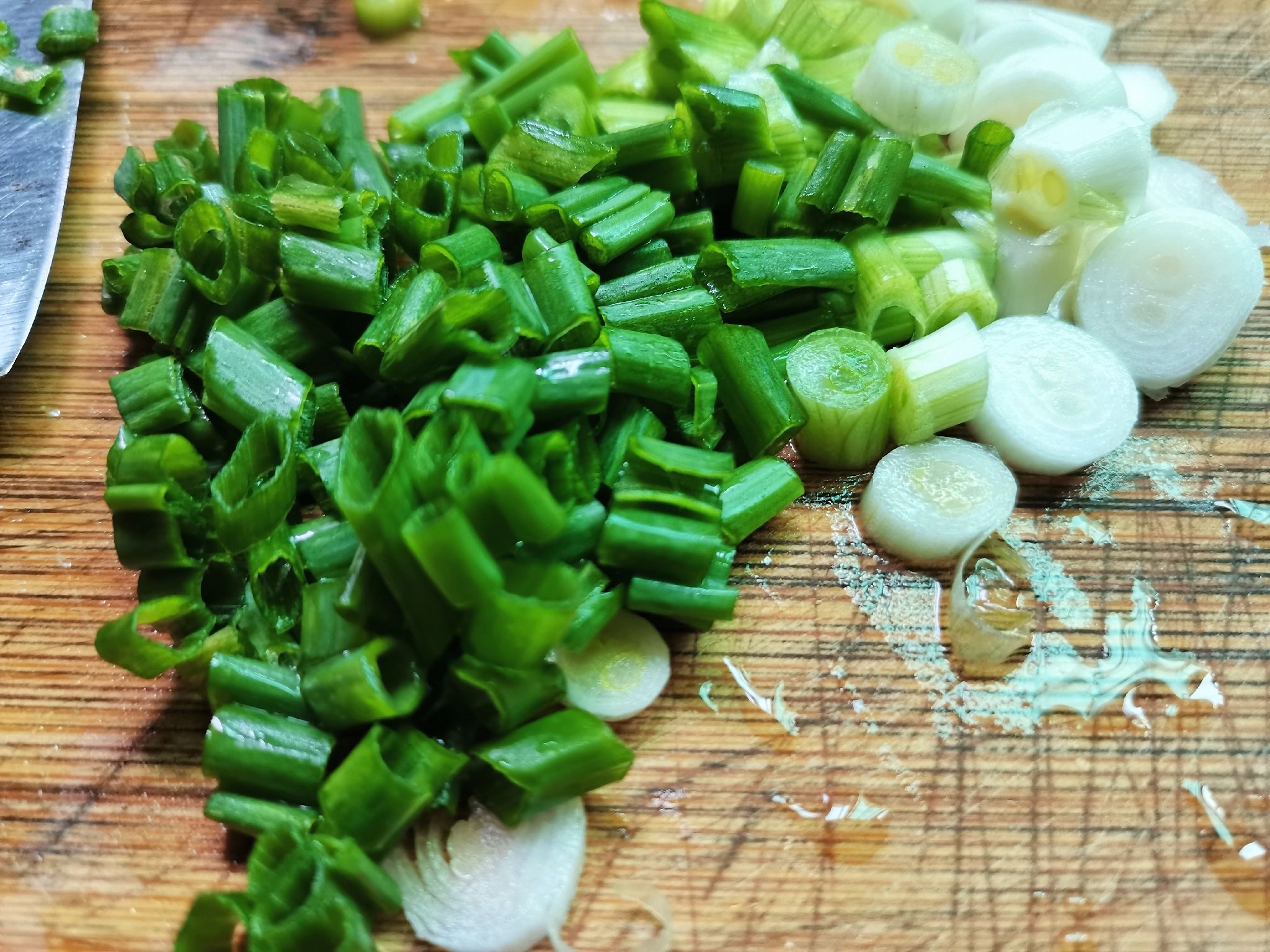 臘腸炒雞蛋的做法-家常味炒菜譜-易網健康養(yǎng)生網 臘腸炒雞蛋的做法-家常味炒菜譜