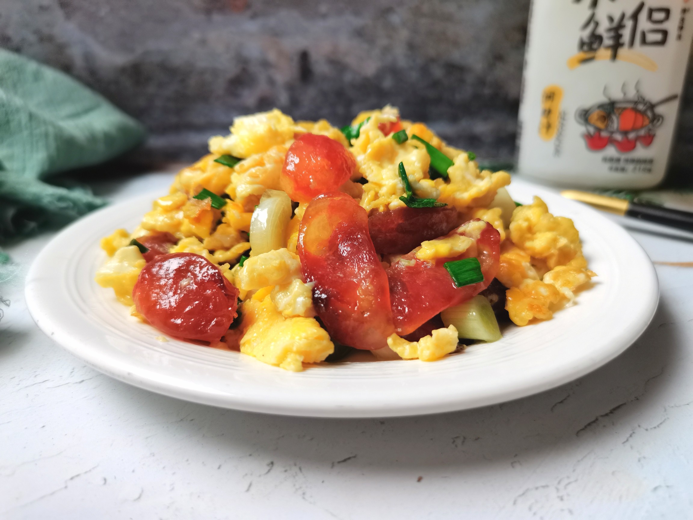 臘腸炒雞蛋的做法-家常味炒菜譜