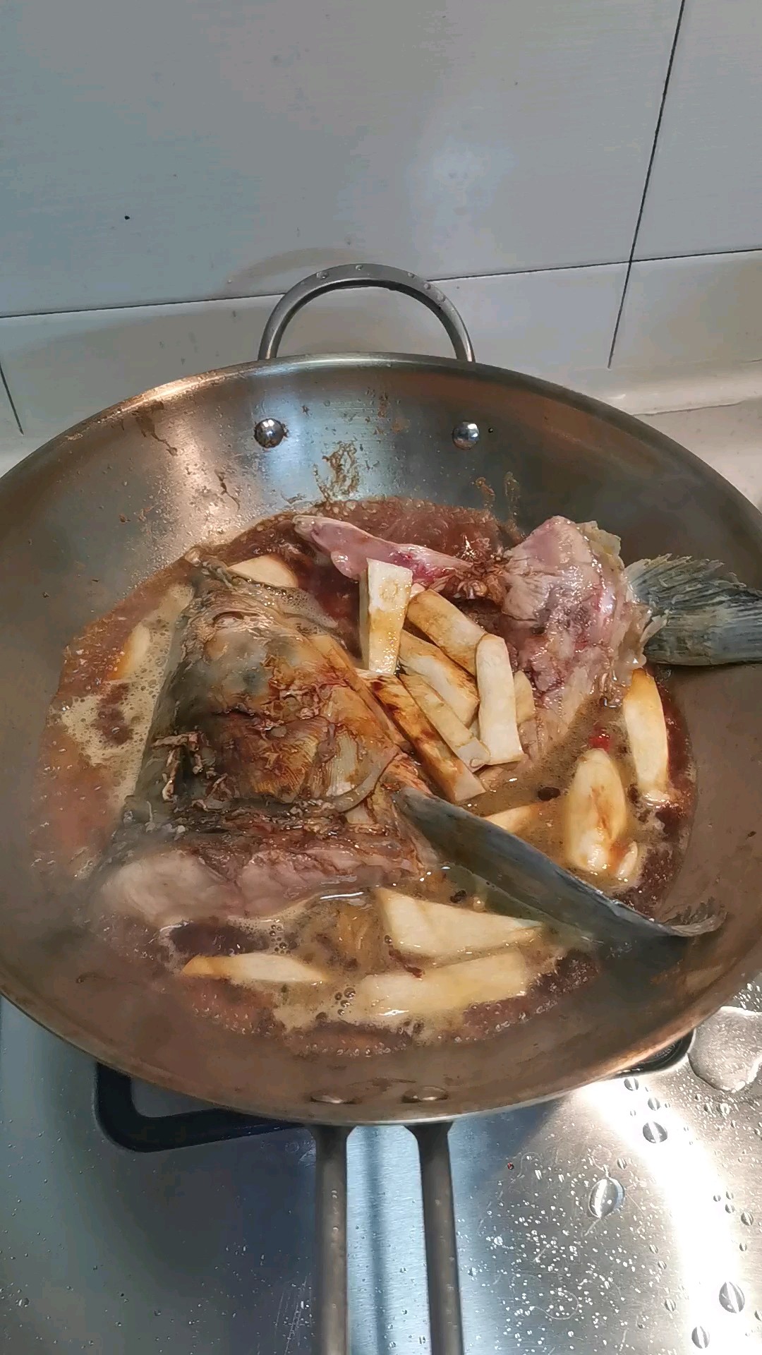 粉條燉青魚頭的做法-家常味燒菜譜