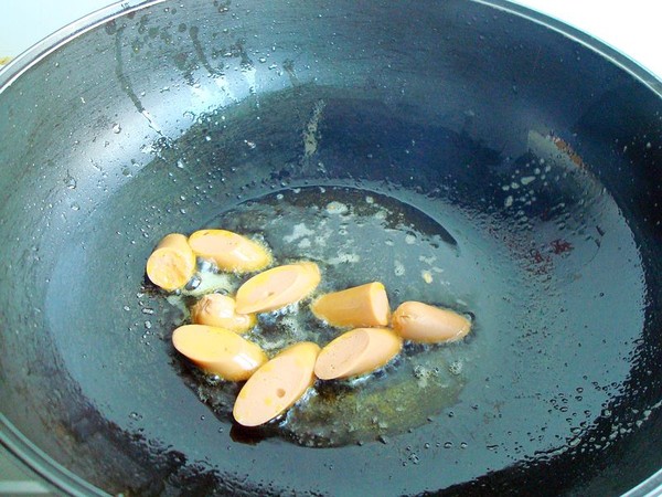 火腿荷包蛋燜面的做法-家常味燜菜譜-易網健康養生網 火腿荷包蛋燜面的做法-家常味燜菜譜