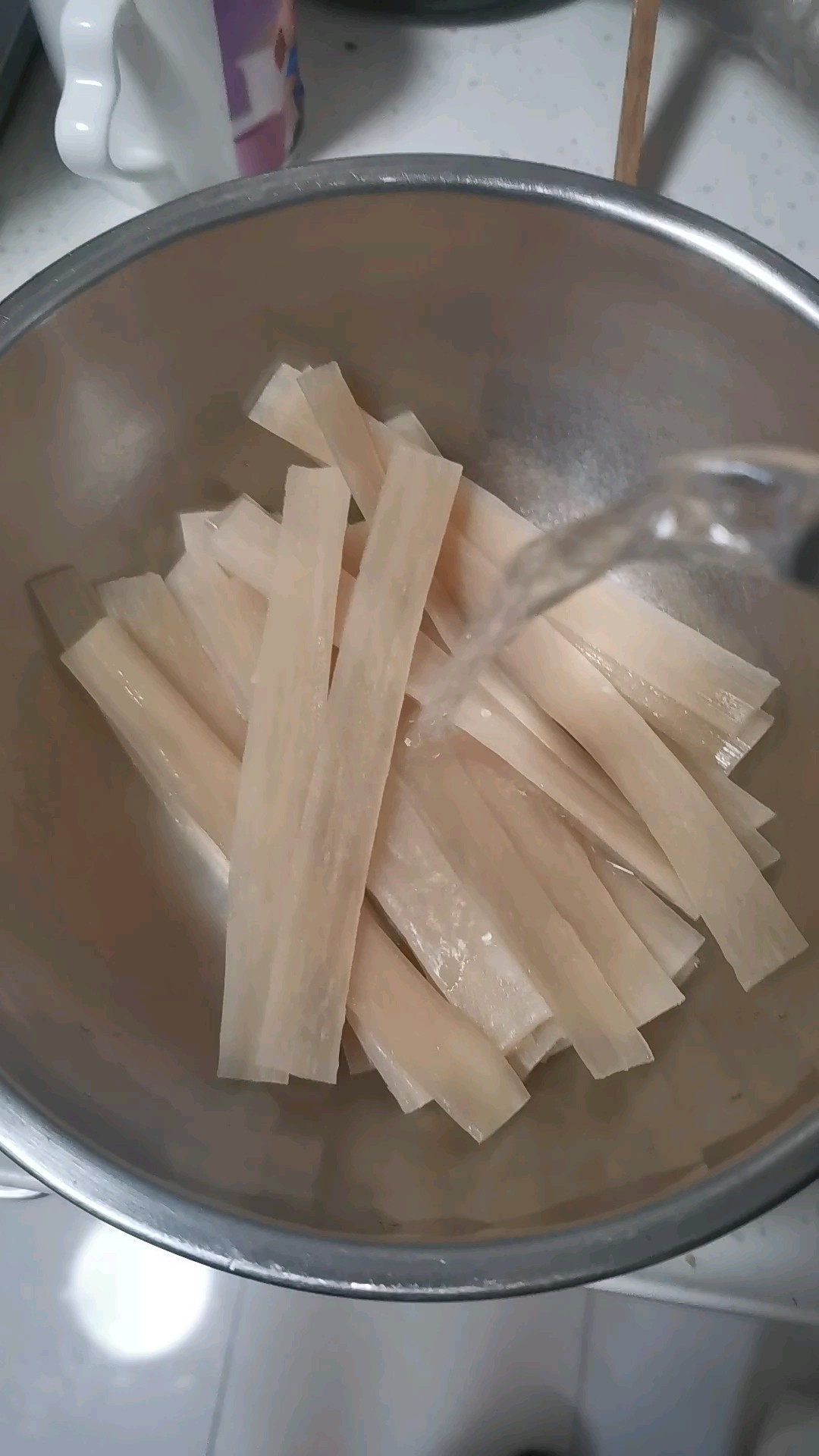 粉條燉青魚頭的做法-家常味燒菜譜