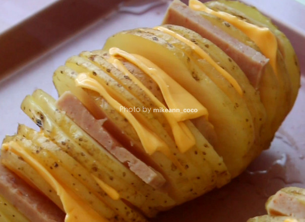 風琴烤土豆的做法-家常味烘焙菜譜-易網(wǎng)健康養(yǎng)生網(wǎng) 風琴烤土豆的做法-家常味烘焙菜譜