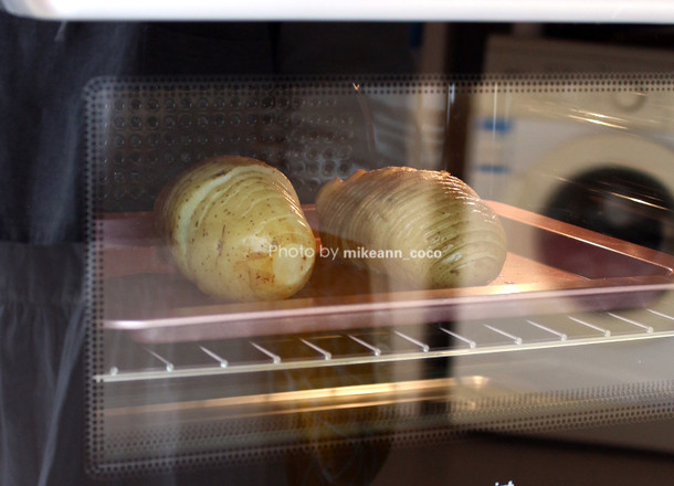 風琴烤土豆的做法-家常味烘焙菜譜-易網(wǎng)健康養(yǎng)生網(wǎng) 風琴烤土豆的做法-家常味烘焙菜譜