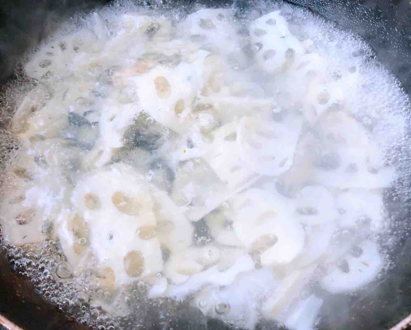 蓮藕炒肉片的做法-咸鮮味炒菜譜-易網健康養生網 蓮藕炒肉片的做法-咸鮮味炒菜譜