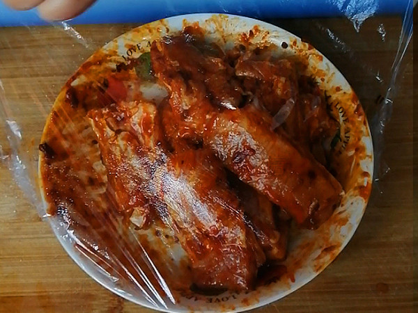 麻辣米粉蒸排骨(火鍋底料版)的做法-麻辣味蒸菜譜-易網健康養生網 麻辣米粉蒸排骨(火鍋底料版)的做法-麻辣味蒸菜譜