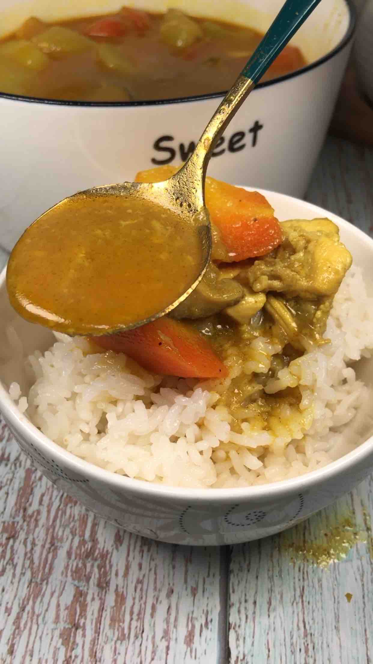 咖喱雞肉飯的做法-咖喱味煮菜譜-易網(wǎng)健康養(yǎng)生網(wǎng) 咖喱雞肉飯的做法-咖喱味煮菜譜