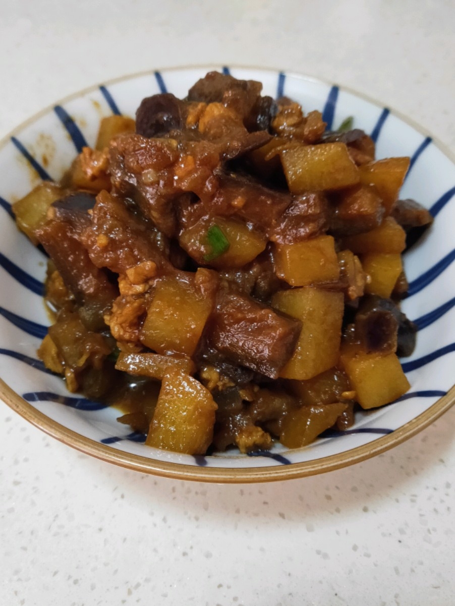 茄子燉土豆的做法-咸鮮味炒菜譜