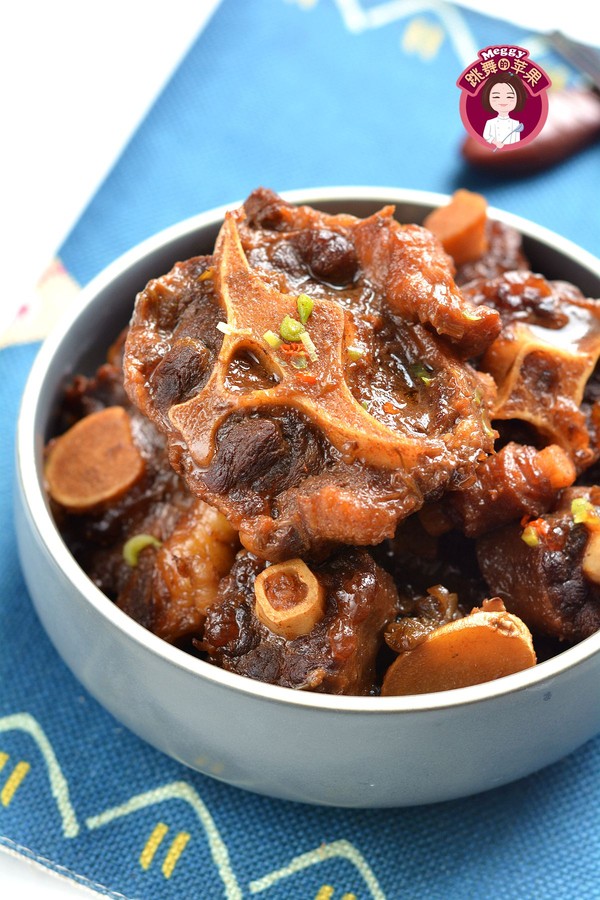 紅燒牛尾的做法-家常味燉菜譜