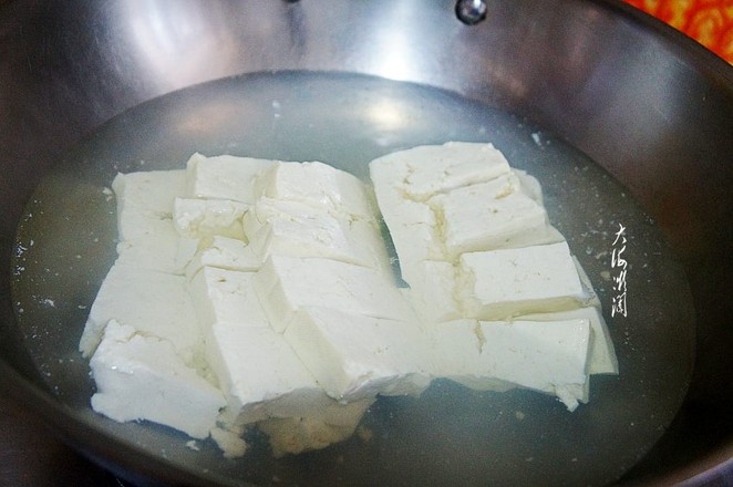 3步教你做最好吃的麻辣豆腐,嫩滑入味,麻辣鮮香,超級下飯的做法-家常味燉菜譜-易網健康養生網 3步教你做最好吃的麻辣豆腐,嫩滑入味,麻辣鮮香,超級下飯的做法-家常味燉菜譜