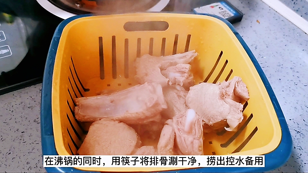 紅燒土豆排骨的做法-醬香味燒菜譜