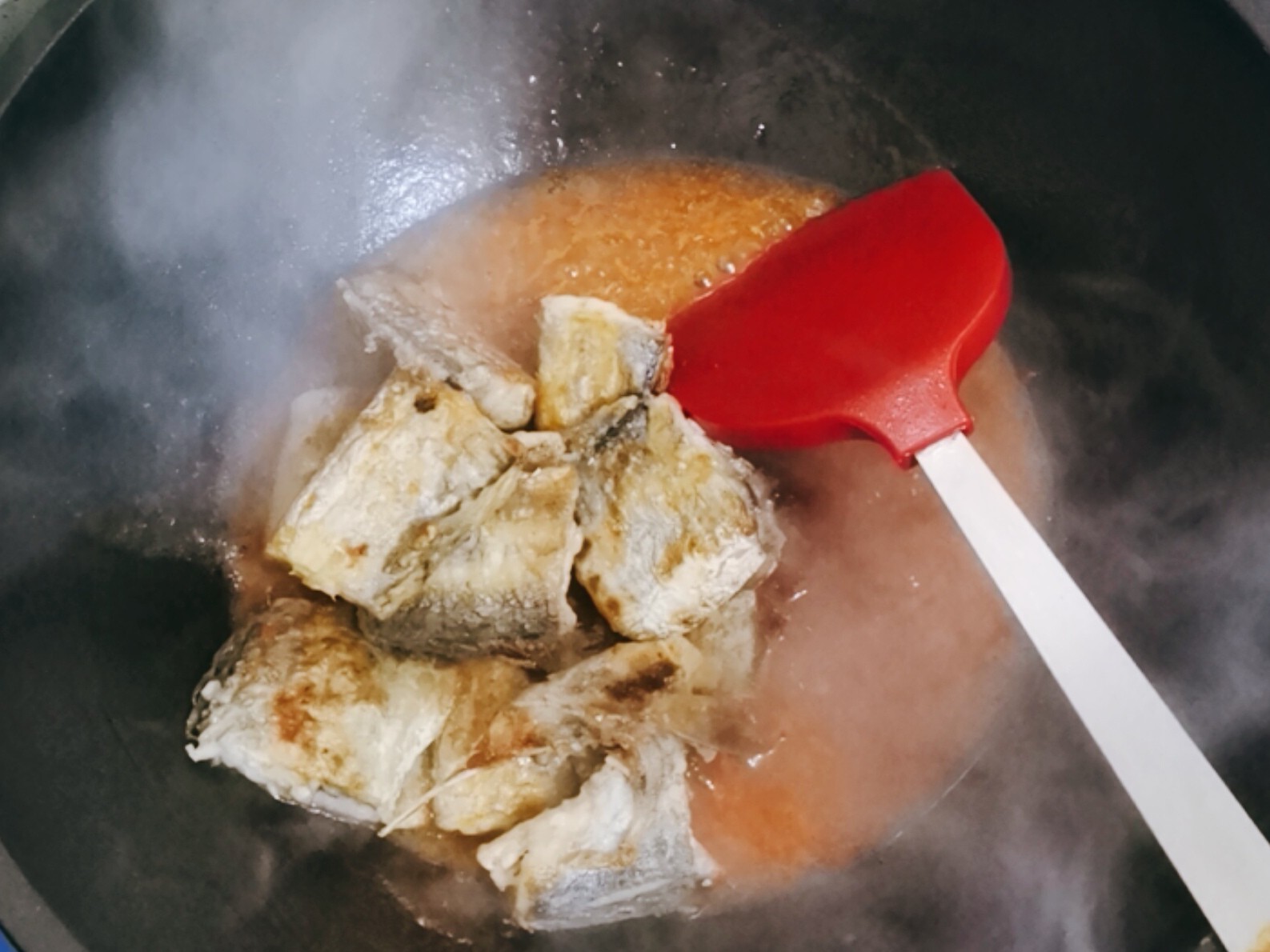 帶魚還可以做成茄汁味，保管家人都愛吃～的做法-茄汁味煎菜譜