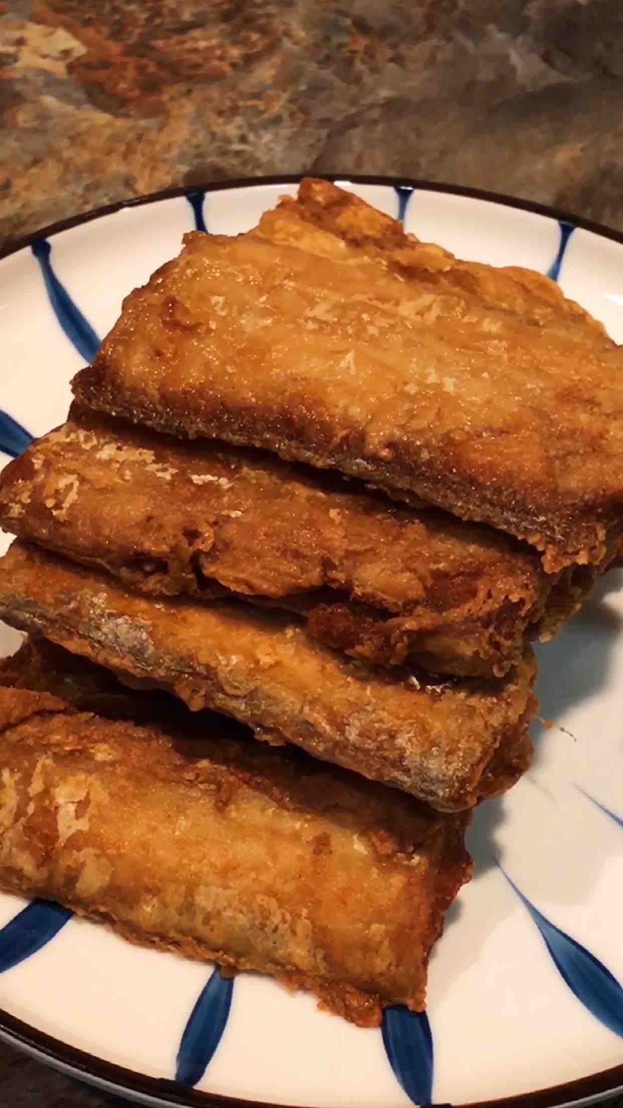 干炸帶魚的做法-魚香味炸菜譜