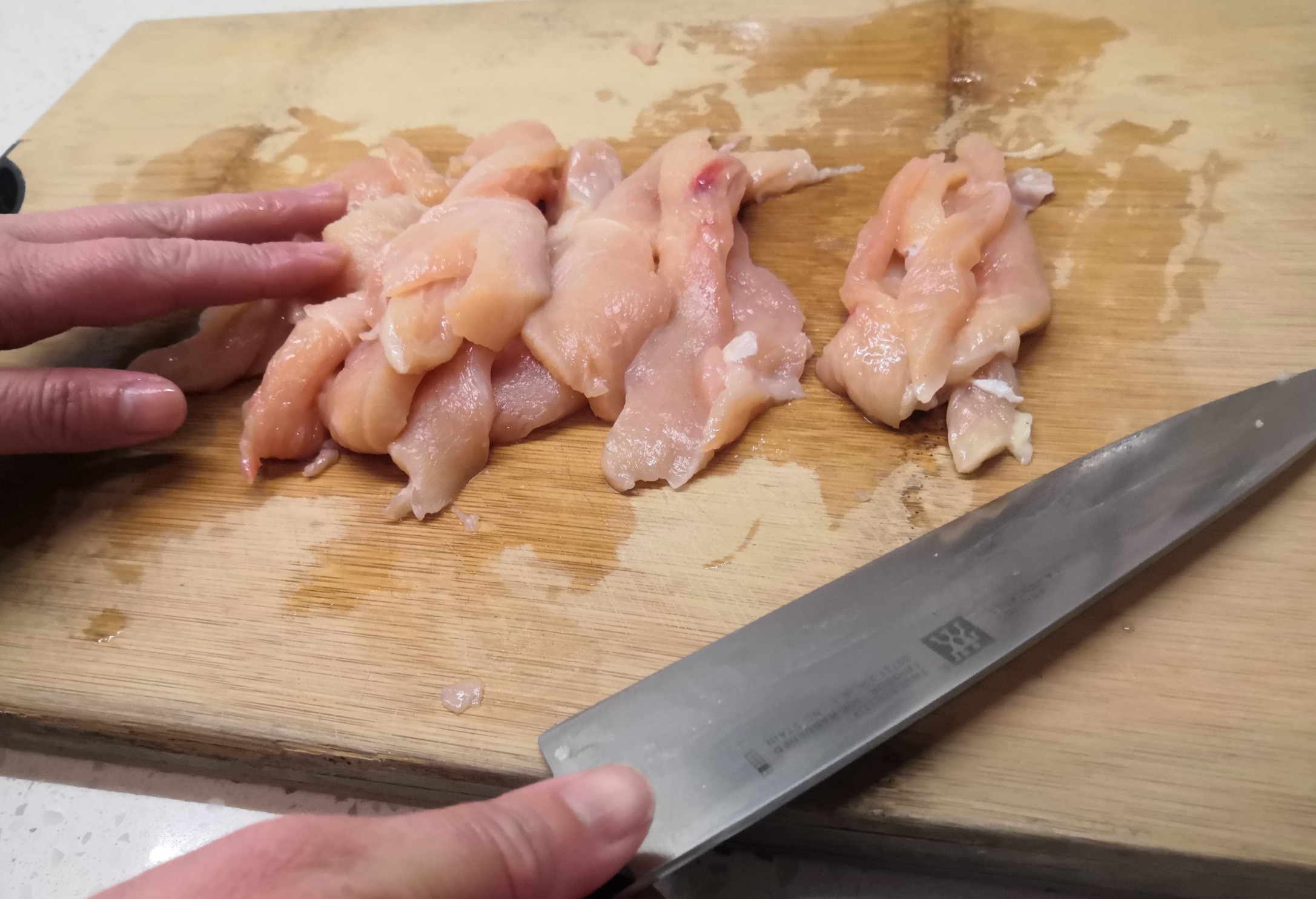 番茄醬炒雞柳的做法-茄汁味炒菜譜-易網<a href=http://www.jsjjzhkt.cn/ target=_blank class=infotextkey>健康養生</a>網 番茄醬炒雞柳的做法-茄汁味炒菜譜