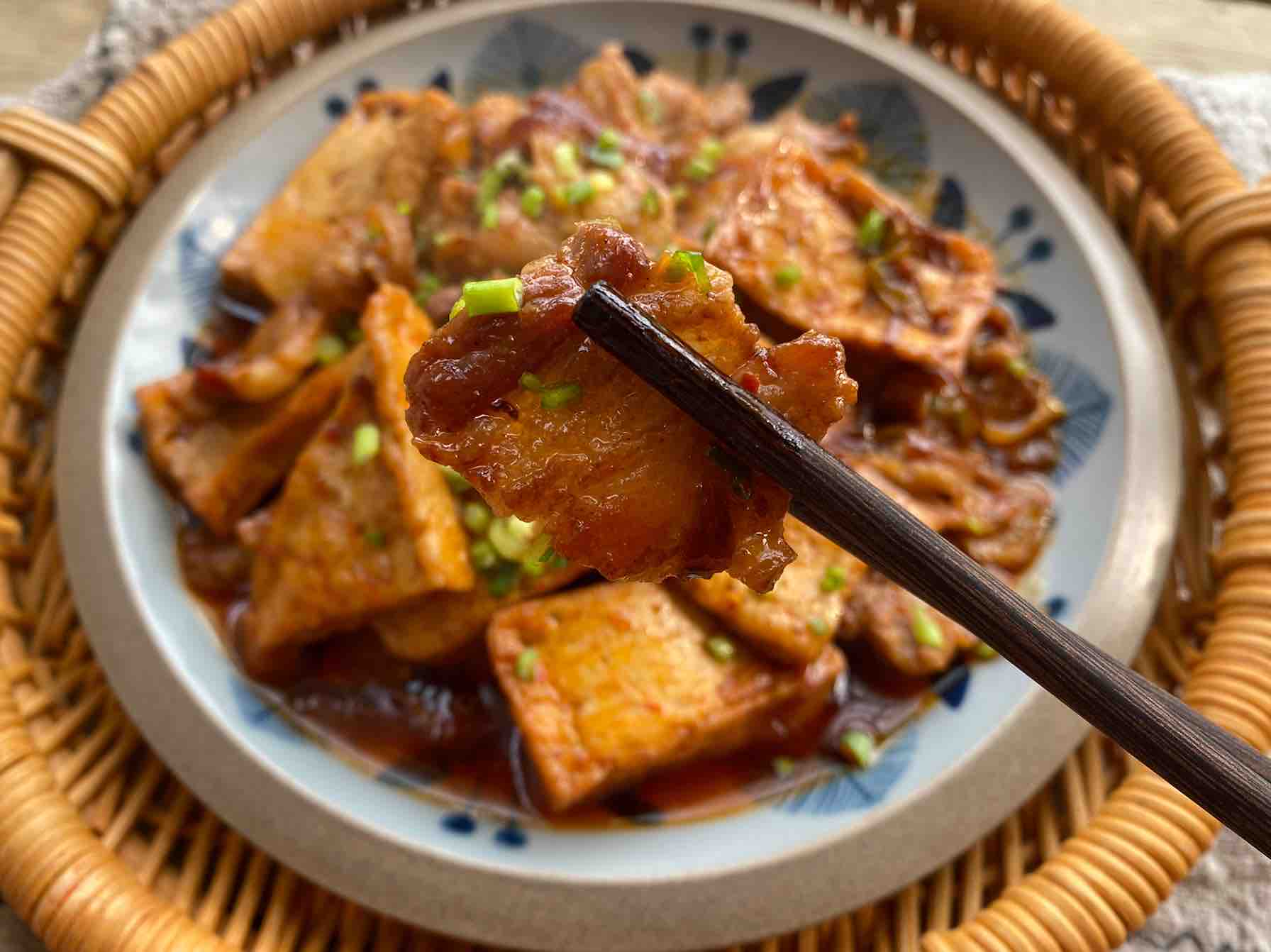 干鍋豆腐的做法-家常味炒菜譜-易網(wǎng)健康養(yǎng)生網(wǎng) 干鍋豆腐的做法-家常味炒菜譜