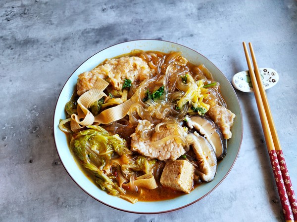 家庭版麻辣燙的做法-麻辣味煮菜譜-易網健康養生網 家庭版麻辣燙的做法-麻辣味煮菜譜