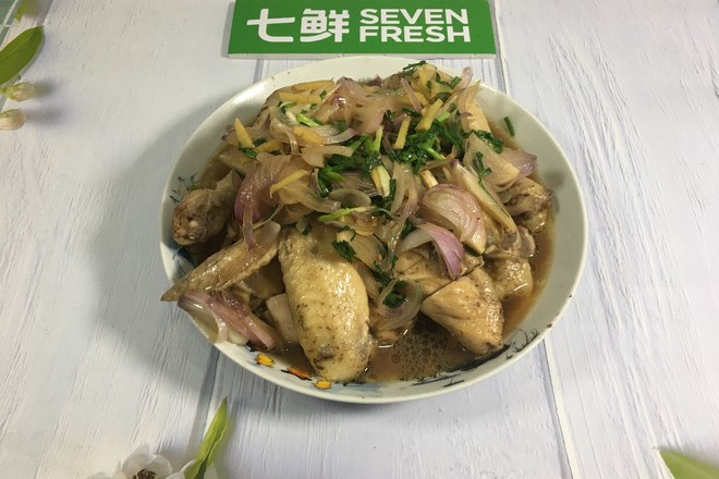 童子雞只需腌一腌,蒸一蒸,淋上蔥油汁,簡單又美味的做法-蔥香味蒸菜譜-易網健康養生網 童子雞只需腌一腌,蒸一蒸,淋上蔥油汁,簡單又美味的做法-蔥香味蒸菜譜