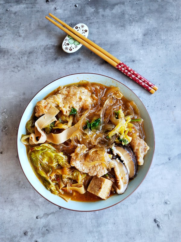 家庭版麻辣燙的做法-麻辣味煮菜譜-易網健康養生網 家庭版麻辣燙的做法-麻辣味煮菜譜